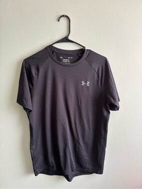 Under Armour Men’s Black Short Sleeve Performance Tee